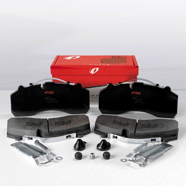 Kit Pastillas REMSA MERCEDES BENZ C200 • Delanteras y Traseras 4 Kit Pastillas REMSA PORSCHE MACAN 2.0 T